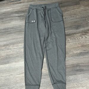 Under Armour Gray Jogger Pants size Small